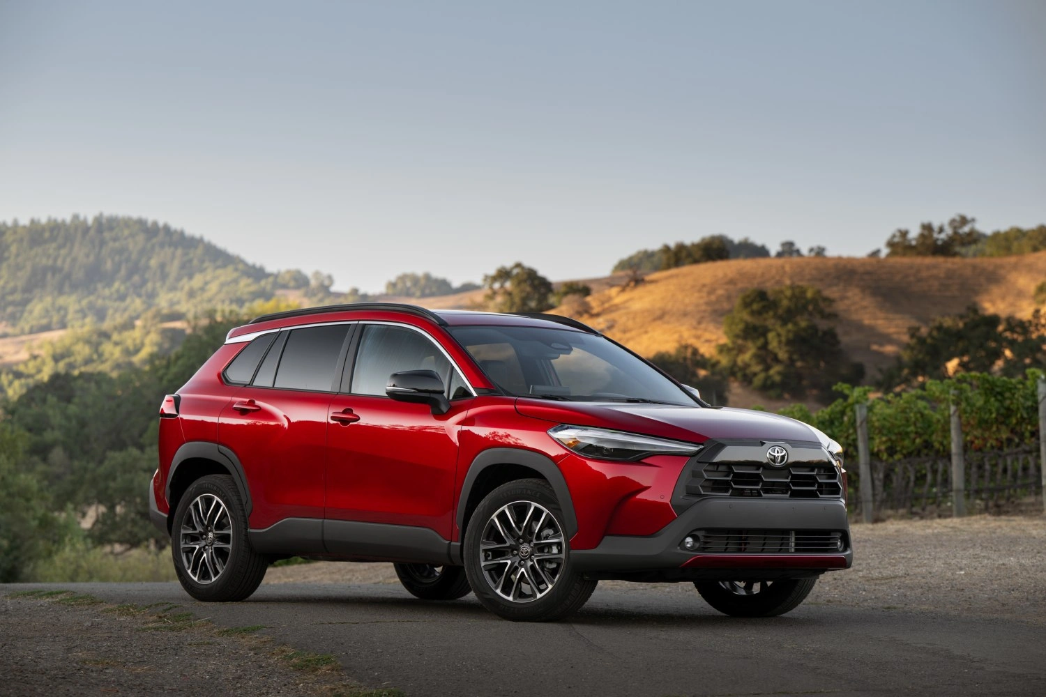 2024 Toyota Corolla Cross 2.0 (196 bg) Hybrid AWD e-CVT