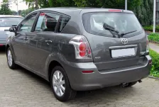 2004 Toyota Corolla Verso 2.0 D-4D (116 bg) 7 Seats 4