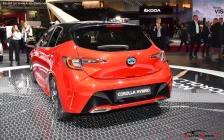 Toyota 2.0 (184 bg) Hybrid e-CVT (2018)