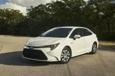 2019 Toyota Corolla 1.8 (121 bg) Hybrid CVTi 8