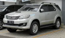 Toyota 2.5 D-4D (144 bg) (2011)