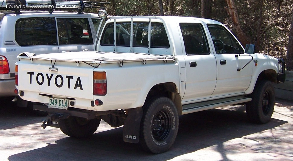 1991 Toyota Hilux 2.7 i (145 bg)