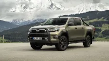 2020 Toyota Hilux 2.4 D-4D (150 bg) 4x4 Automatic 1