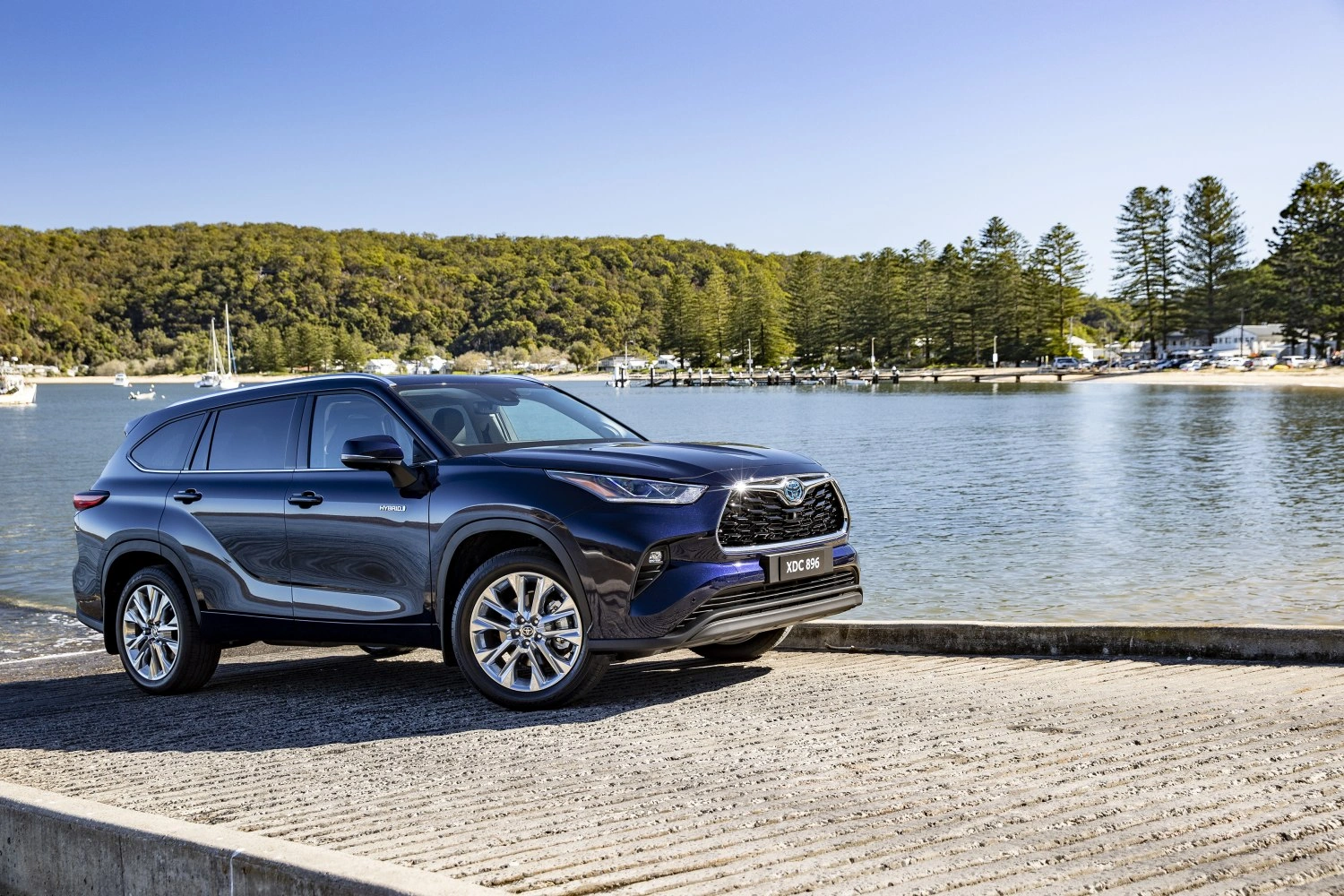 Toyota Kluger Kluger IV