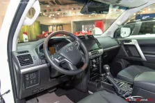 Toyota 4.0 V6 (282 bg) 4WD Automatic (2017)