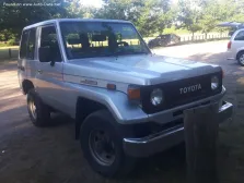 Toyota 2.4 TD (LJ77) (90 bg) 4WD (1988)