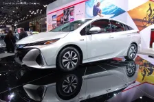 2017 Toyota Prius Prime 1.8 (122 bg) Plug-in Hybrid e-CVT 1