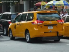 2010 Toyota Sienna 2.7 (187 bg) Automatic 2