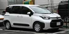 2022 Toyota Sienta 1.5 (116 bg) Hybrid E-Four E-CVT 7 Seat 3