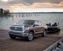 2017 Toyota Tundra 4.6 V8 (310 bg) ECT-i 5
