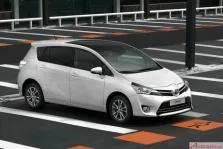 2013 Toyota Verso 1.6 Valvematic (132 bg) 7 Seat 3