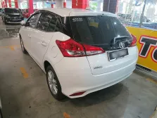 2018 Toyota Yaris 1.5 (107 bg) CVT 4