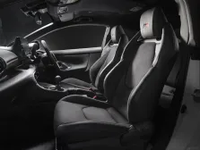 2020 Toyota Yaris 1.5 (120 bg) 4WD CVT 6