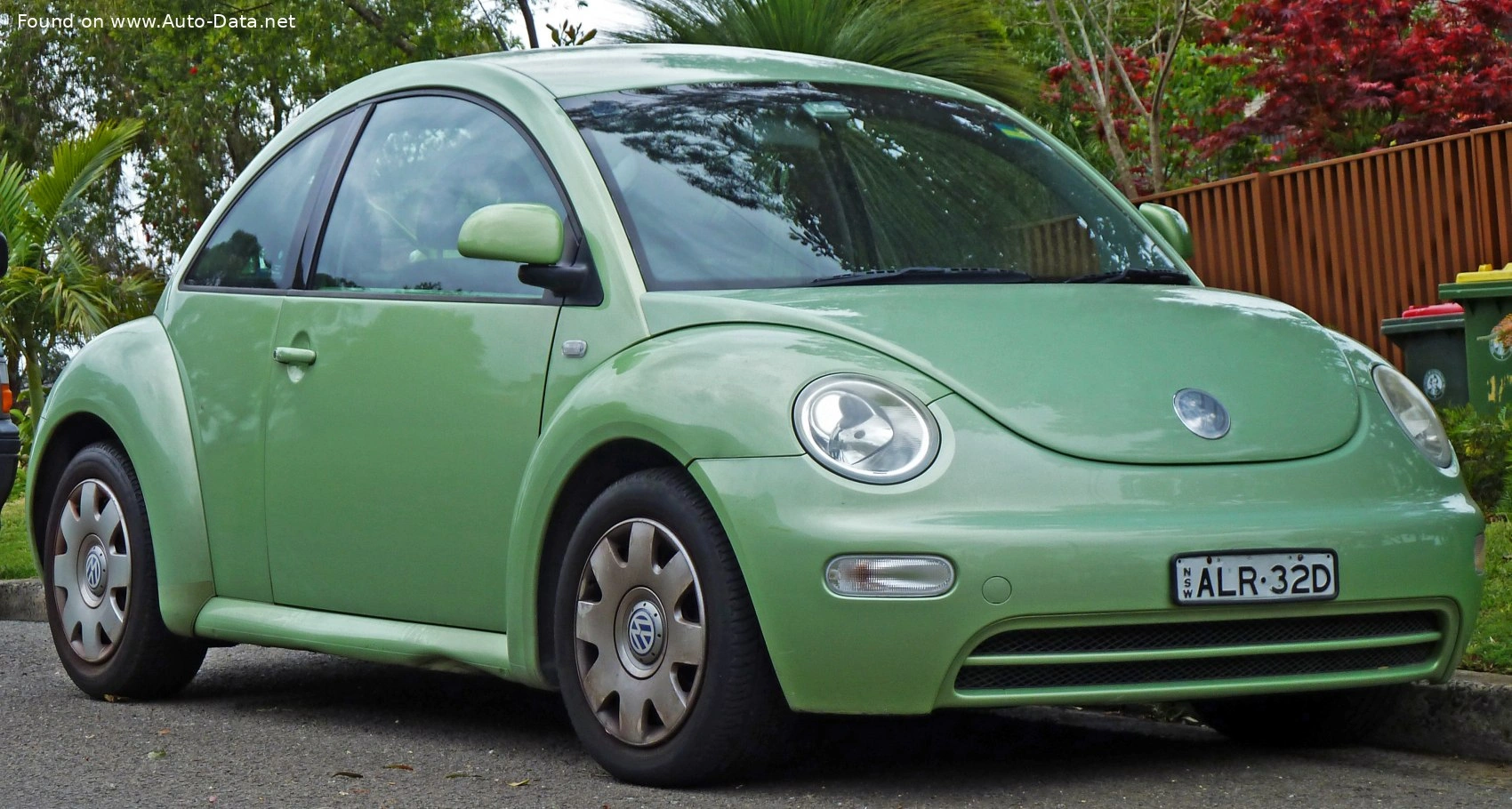 1997 Volkswagen Beetle 1.6 (100 bg)