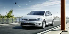 2017 Volkswagen Golf e-Golf 35.8 kWh (136 bg) CVT 5