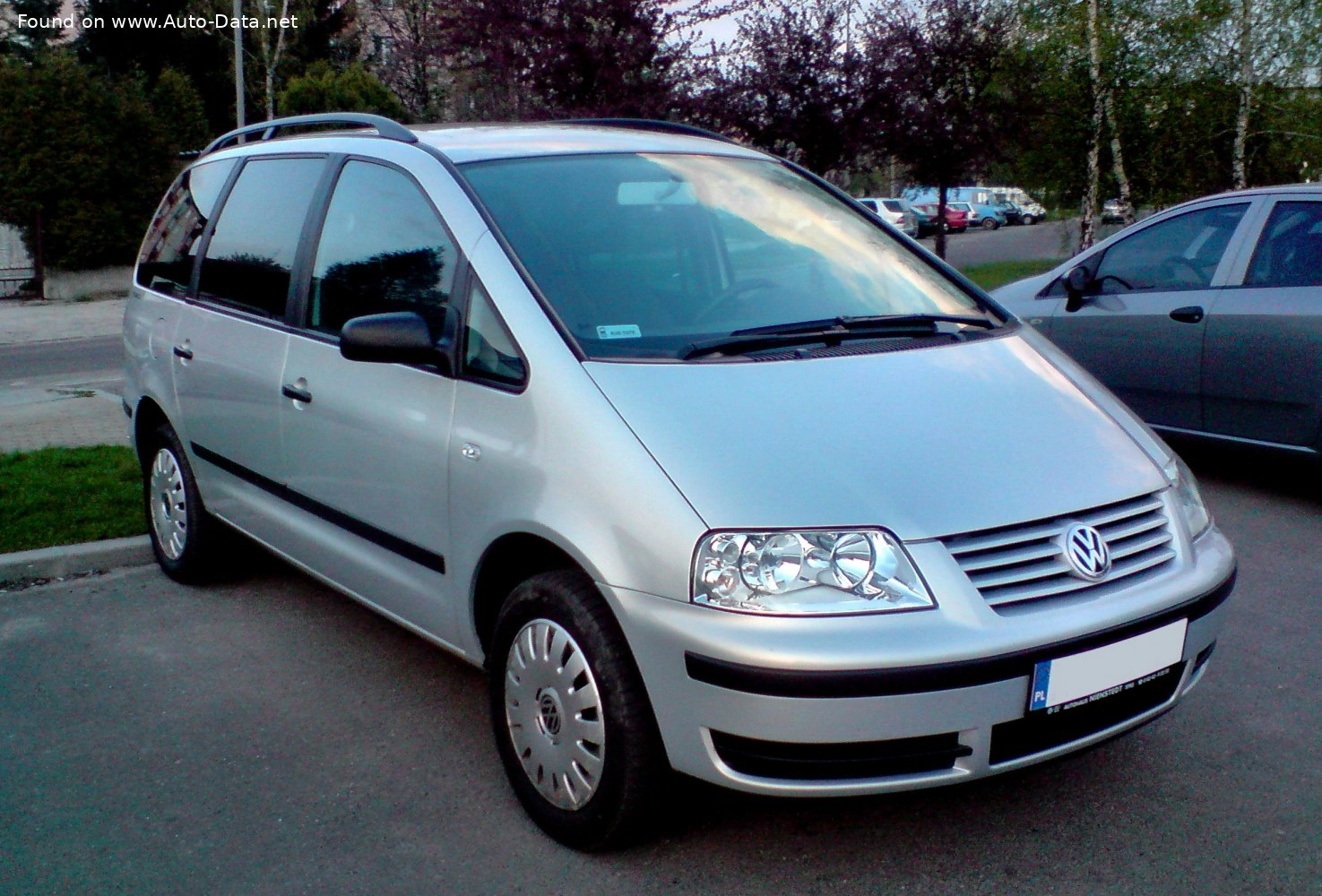 2000 Volkswagen Sharan 1.9 TDI (115 bg)