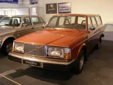 1974 Volvo 260 2.8 (155 bg) 1
