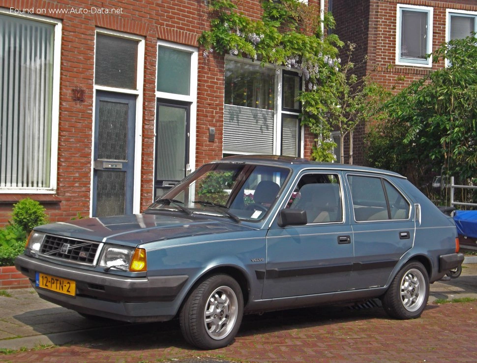 1982 Volvo 340-360 2.0 (109 bg)