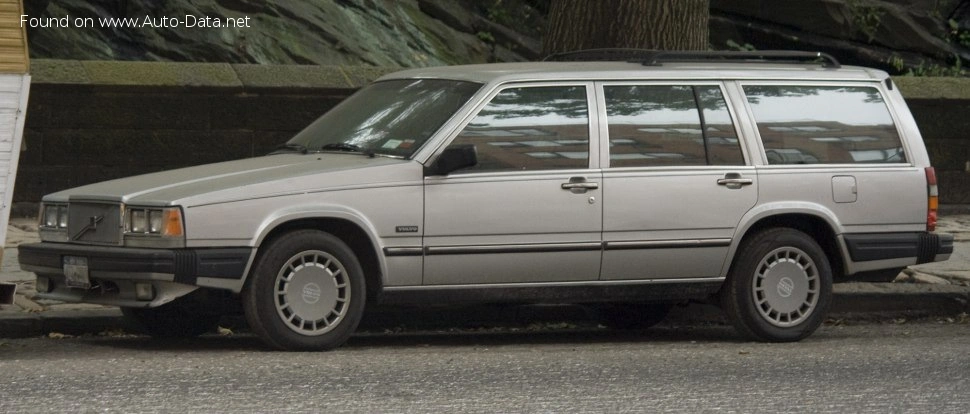 1984 Volvo 740 2.3 (114 bg)