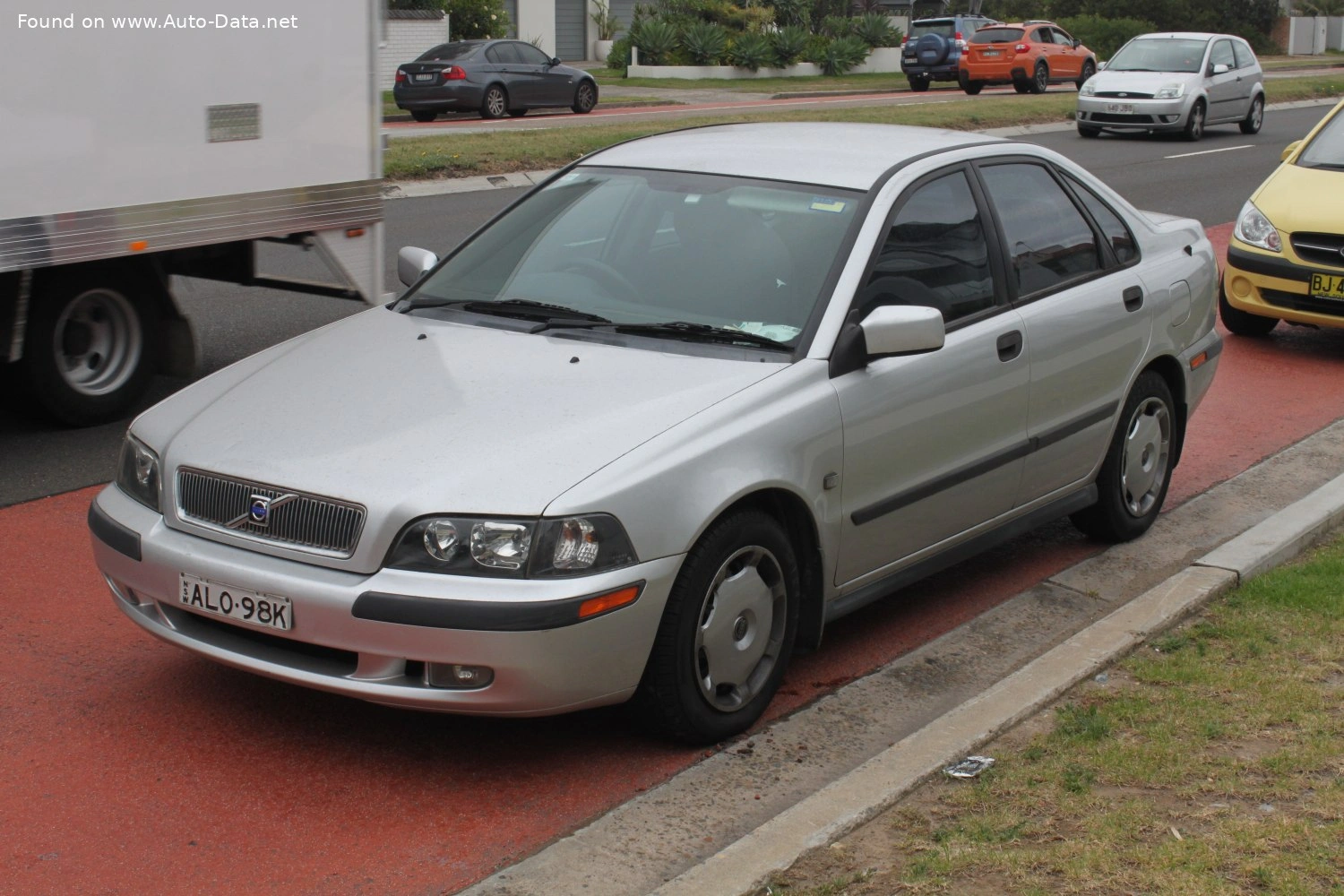 1995 Volvo S40 2.0 16V (136 bg)