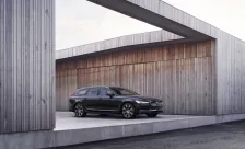 2020 Volvo V90 2.0 D3 (150 bg) 1