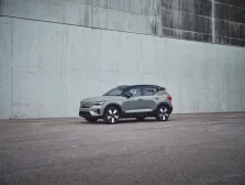 2022 Volvo XC40 2.0 B4 (197 bg) Mild Hybrid AWD Automatic 3